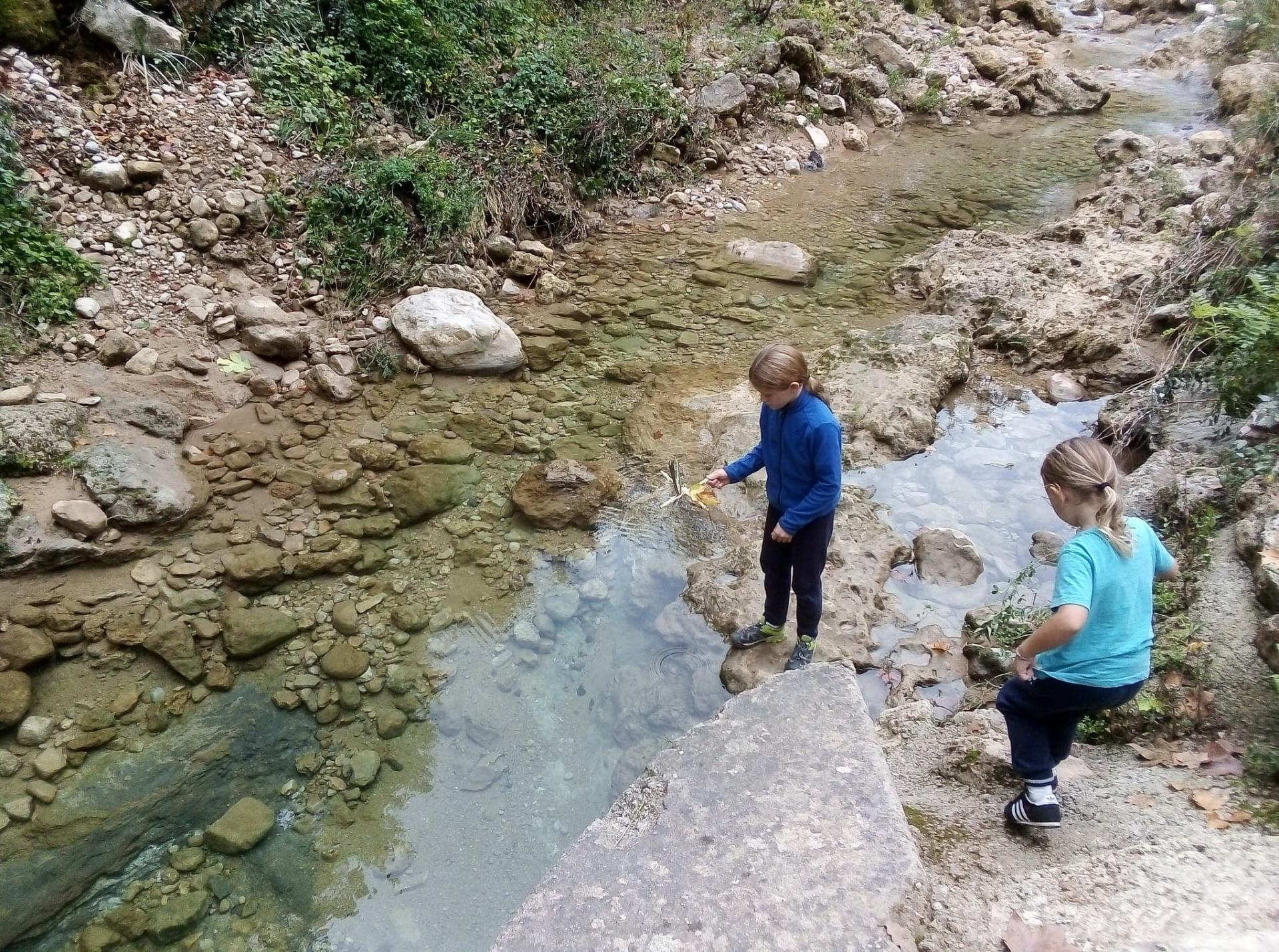 Emanuela Carl - magie de l'instruction en famille